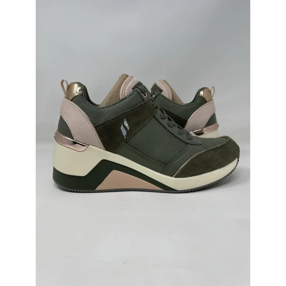 Skechers description street